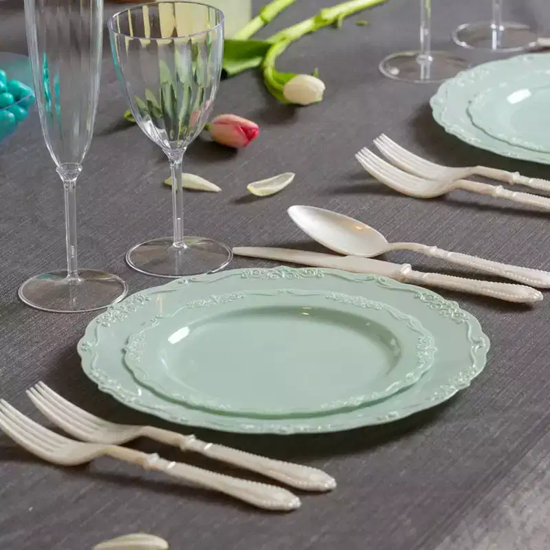 Posh Setting 60 Piece Green Round Plastic Dinnerware Value Set - Casual