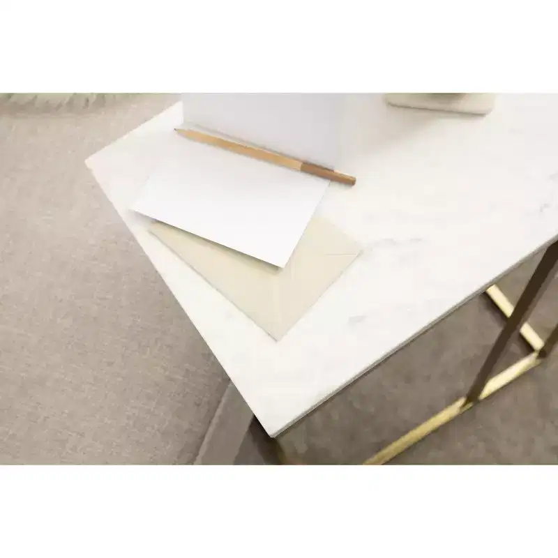 Kate and Laurel - Lockhardt Accent Table
