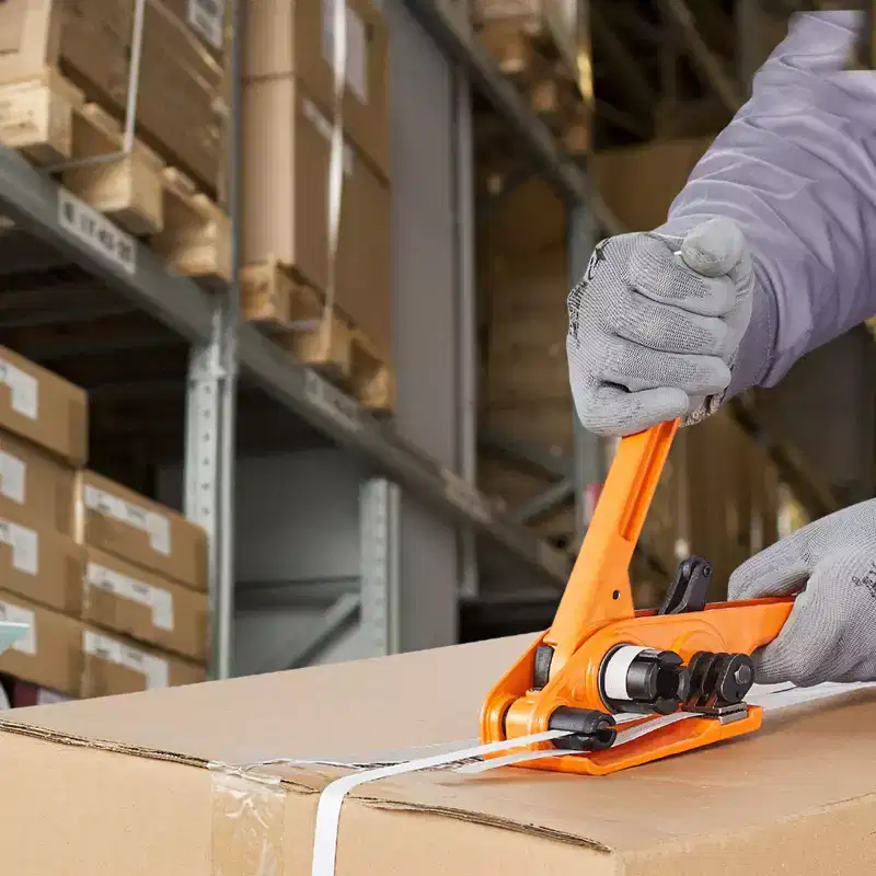 VEVOR Banding Strapping Kit with Strapping Tensioner Tool, Banding Sealer Tool, 300 Metal Seals, 1000ft Length PET Band, Pallet Packaging Strapping