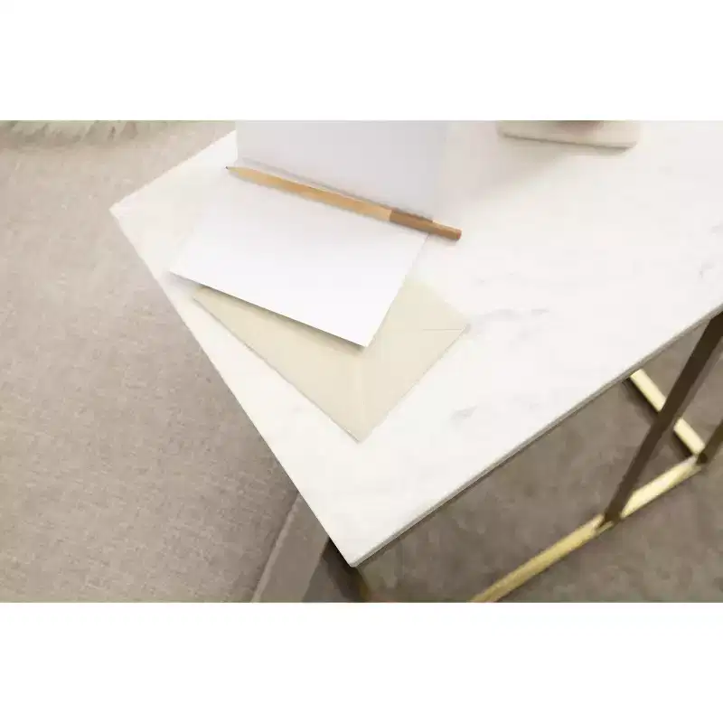 Kate and Laurel - Lockhardt Accent Table