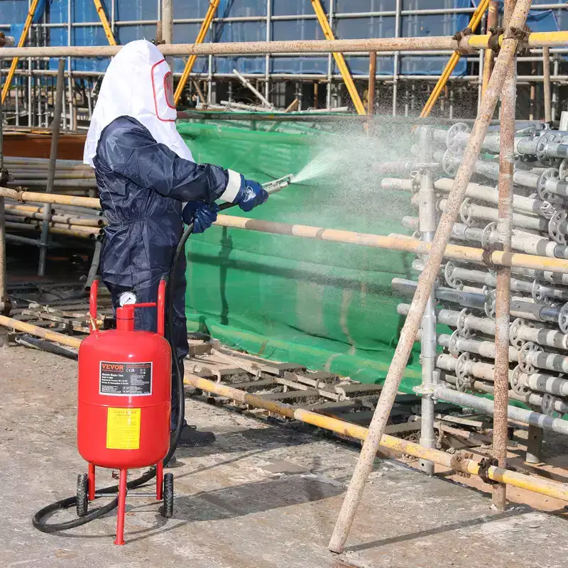 VEVOR 10Gal/40L Sandblaster, Equipped with Nozzle Shut-Off Valve, Pressure Gauge, Ceramic Nozzle, 2.5 m Hose, Filling Funnel, Water Trap, Red