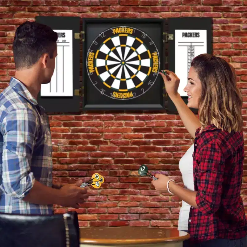 NFL Green Bay Packers Fan's Choice Dartboard Set